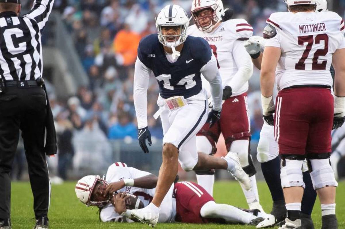 Penn State edge defender Chop Robinson